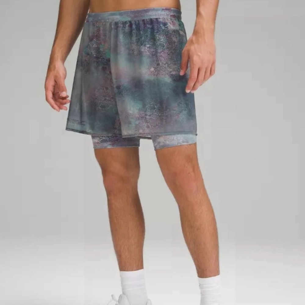 Lululemon lab lightweight mesh shorts size large